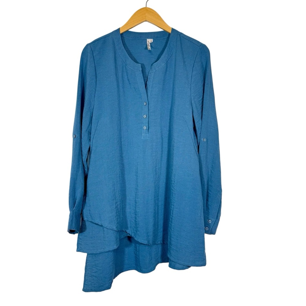 Lulu B Gauzy Layered Tunic Sz S Blue Asymmetrical Roll Tab Sleeves V Neck